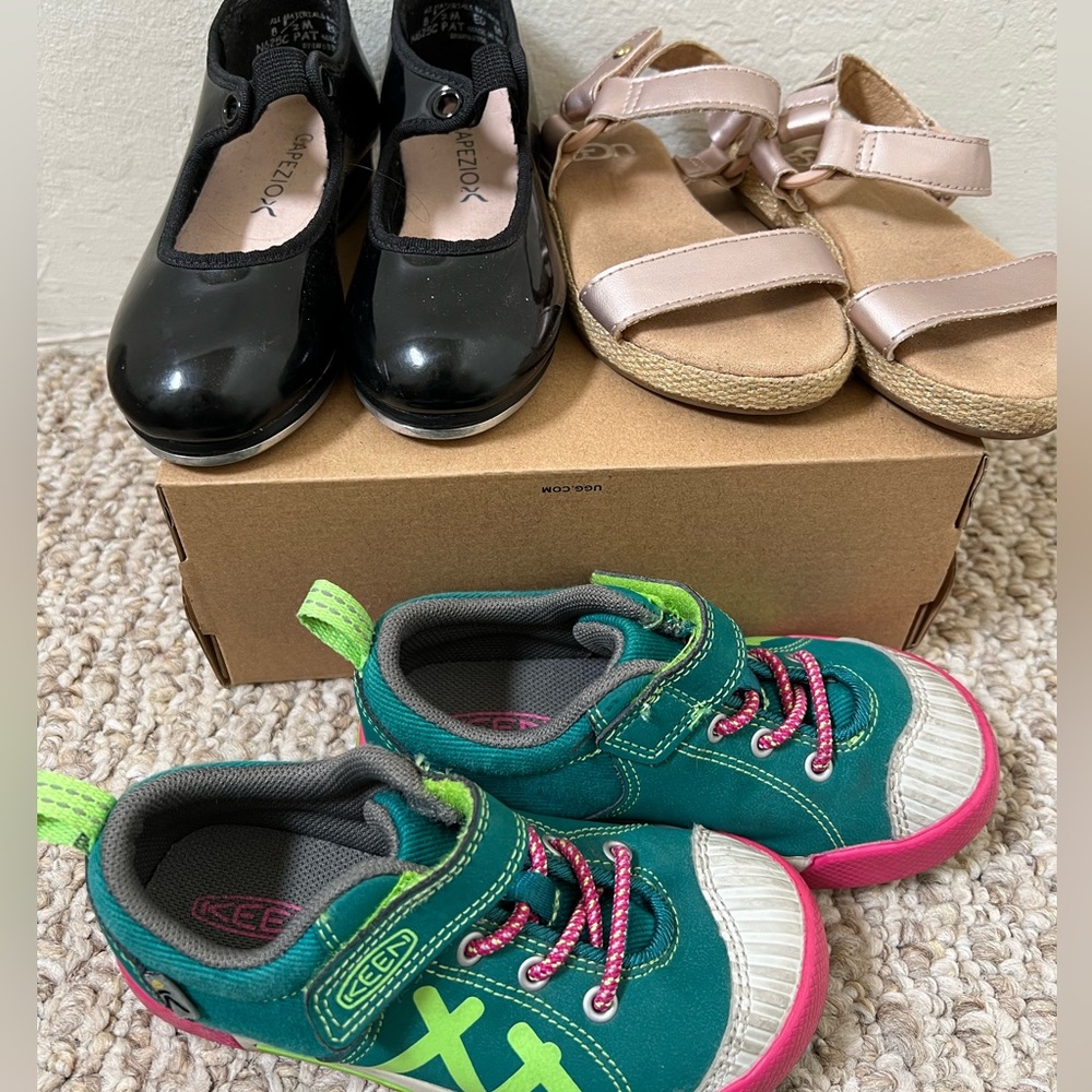 Bundle Keen, Ugg and Tap Shoes 9,8 and 8.5